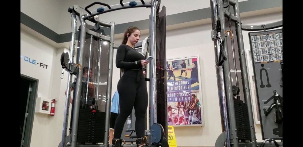 Screenshot_20230427-103035_VideoPlayer.jpg.0231cbbc960d28e1e817818505156cb3 (2).jpg