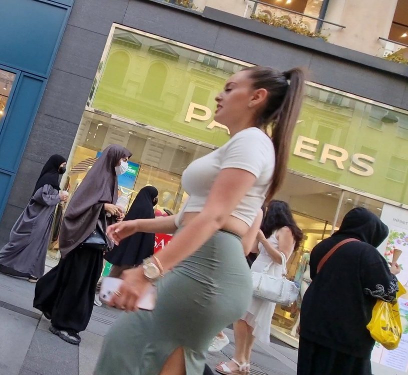 VideoCapture_20230715-230644.jpg.fd2bbe4a0aa672effe3fe0f967c32baa.jpg