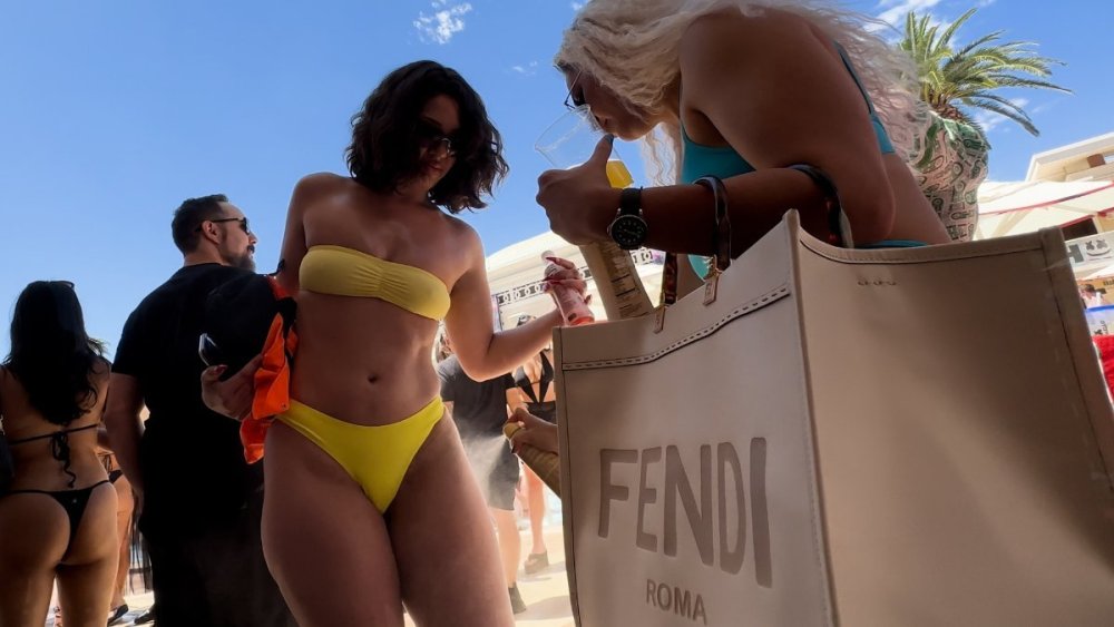 FireCandids_BikiniSZNvol7a.jpg.dd323421d9fb091b46889849de5195cd.jpg