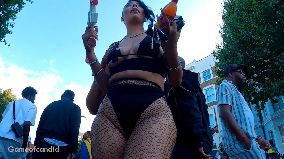 vid460superbigbootybrunetteatcarnival_1.00_00_31_53.Still006_40.jpg.5eaf1f2328f752fe07dfcaae7467267b (1).jpg